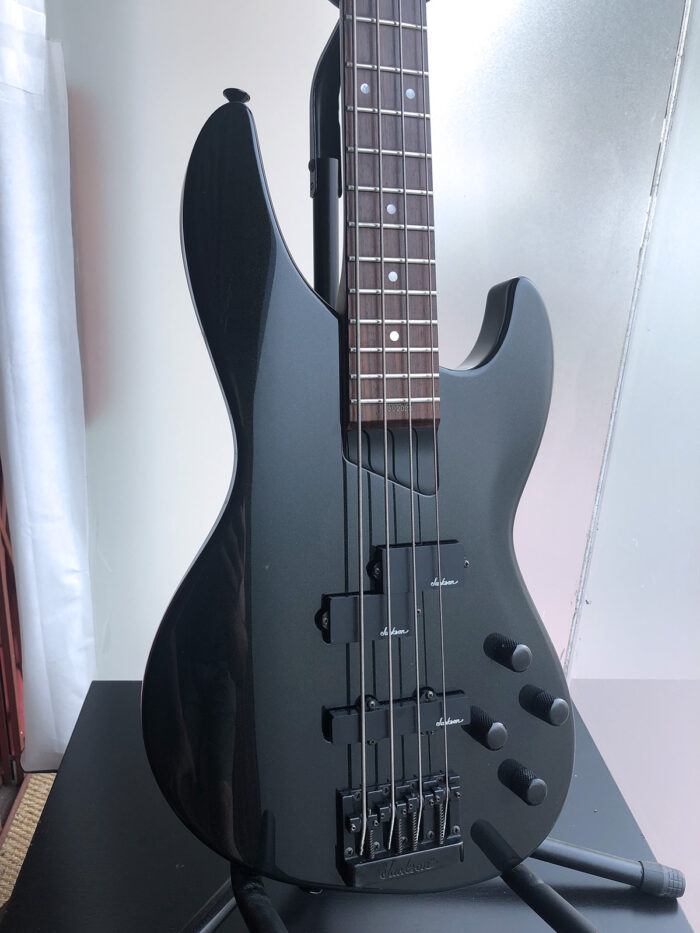 1993 Jackson Futura Bass, Active EQ, Original Hard Case, 900€/$1000