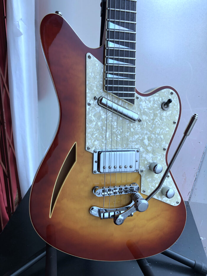 ギター CHARVEL by JACSON 1986 Charvel Model 4 Limited Edition Jackson — AXN™ Guitars